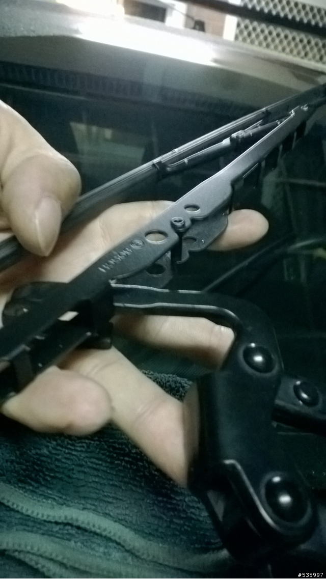 [教學] PEUGEOT 107 更換雨刷