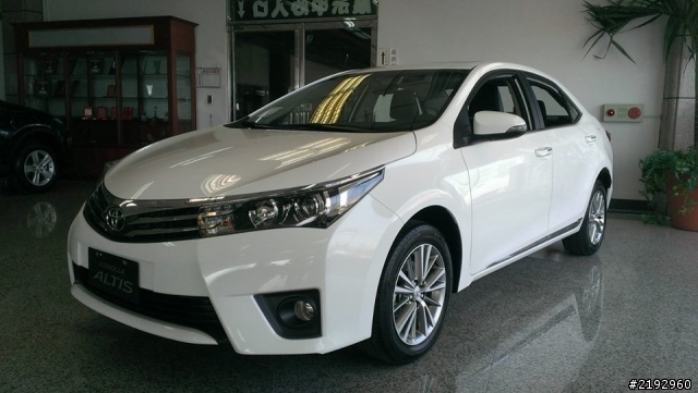 New Altis 白色實車
