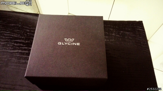{開箱分享}送老婆大人的生日禮物_冠星GLYCINE COMAT SUB AUTOMATIC STEALTH
