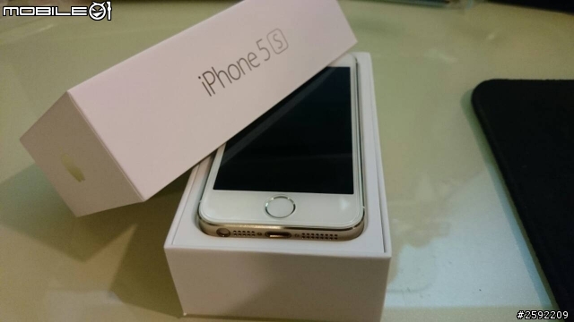 I phone5s 香檳金 簡易開箱