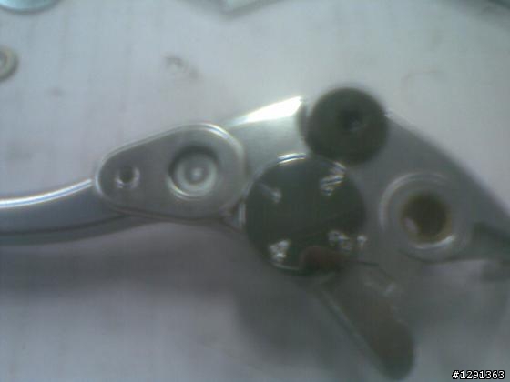 Nikita車系改裝簡易版手煞車功能DIY心得分享