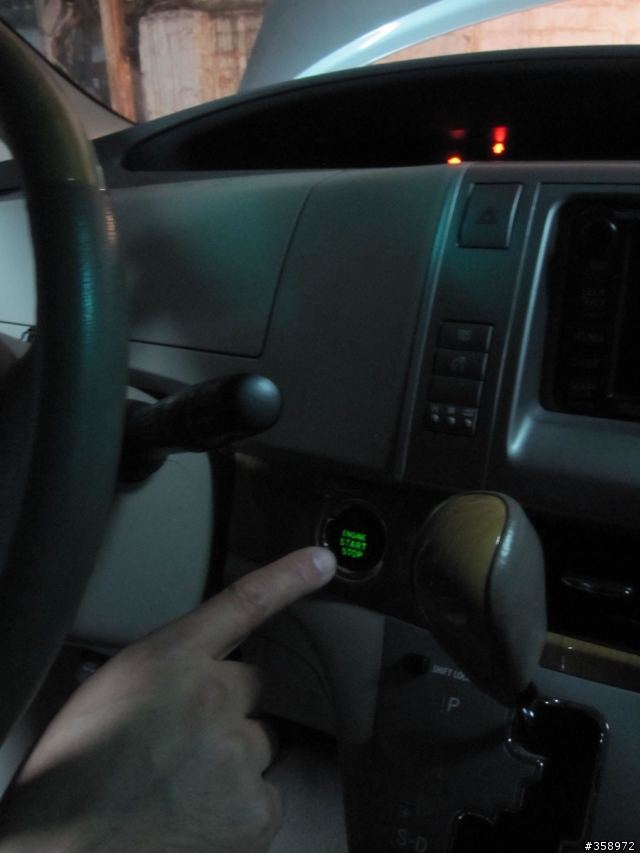 2008年previa，ACC斷電換電瓶