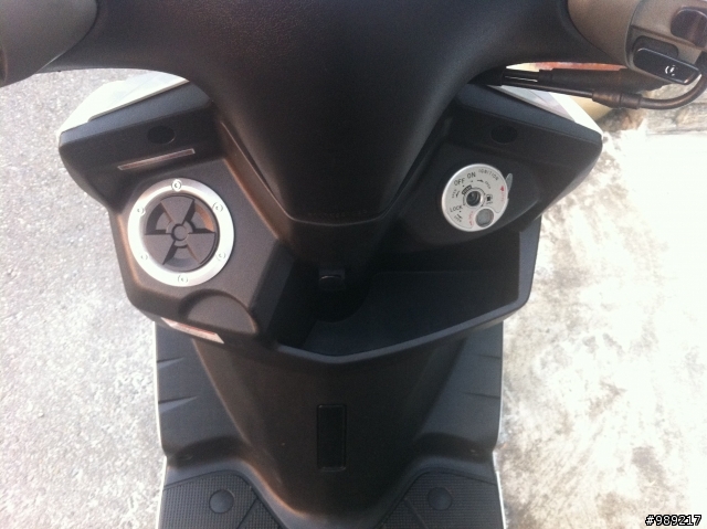 2009質感風新勁戰 車禍修回來還是怪怪的