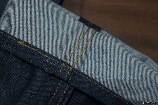 [開箱]Levi's 501-0000，想買來養褲的樓!慢慢的新增養褲過程!
