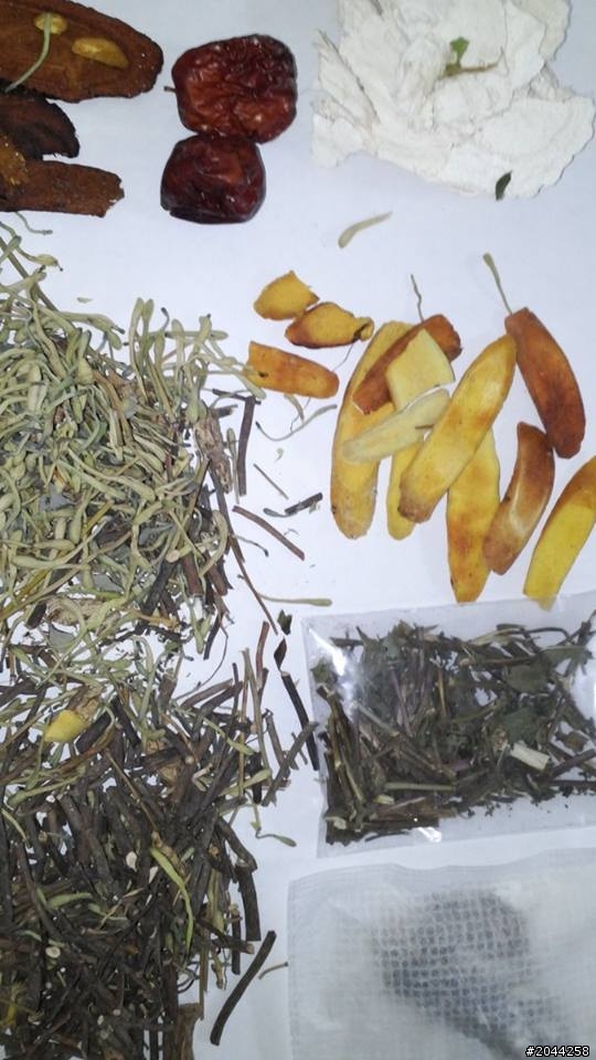 肺腺癌中藥材名稱請益(附圖)