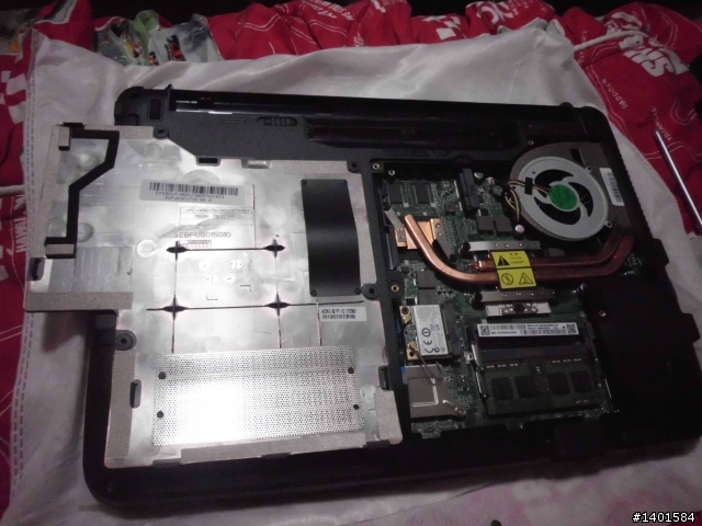 [開箱]Fujitsu LifeBook LH532A-VB322 買了...原來這就是迷夜黑呀?
