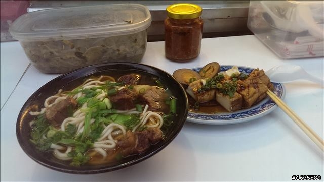 推薦北埔夜市 超值牛肉麵 無味精自熬湯頭 值得您品嚐