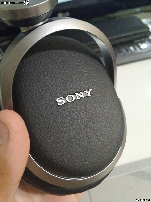 [更新]Sony MDR-HW700DS簡易開箱