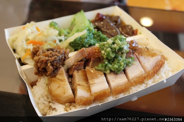 [食記] 新竹竹北 格正燒臘自助餐 超人氣美味港式燒臘