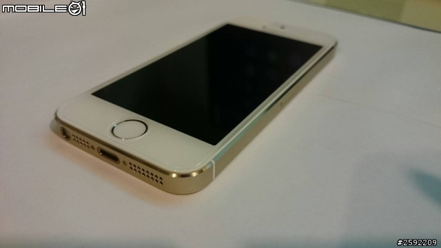 I phone5s 香檳金 簡易開箱
