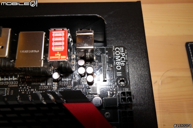 擁有豐富配件的 ASUS MAXIMUS VI 系列 EXTREME 極致版