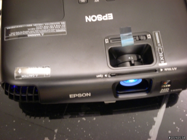 【開箱文】EPSON全新EH-TW550 家庭劇院 3D 投影機【等了多年 買到賺到】