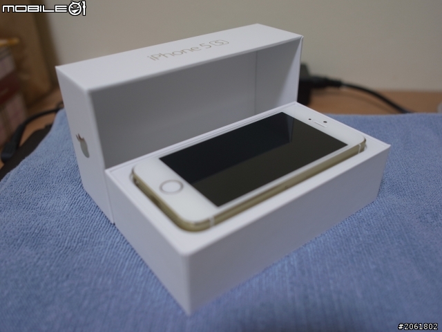 [遲到的簡易開箱] iPhone 5S 金 32G