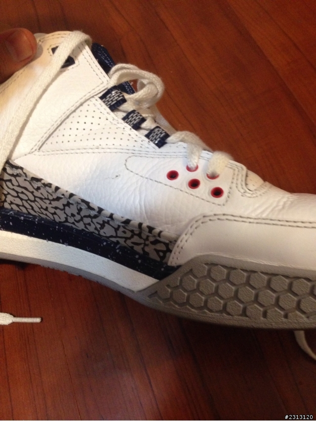 小弟最近收到一雙jordan cp3 想請各位鑑定真偽