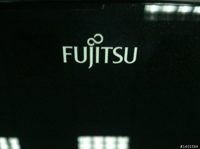[開箱]Fujitsu LifeBook LH532A-VB322 買了...原來這就是迷夜黑呀?