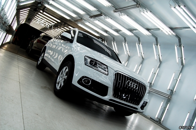 2014年式 新AUDI Q5+10/11全車鍍膜