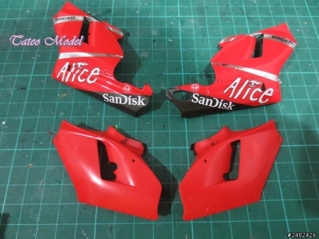 [作品分享] Ducati DESMOSEDICI GP8 Minichamps改造版