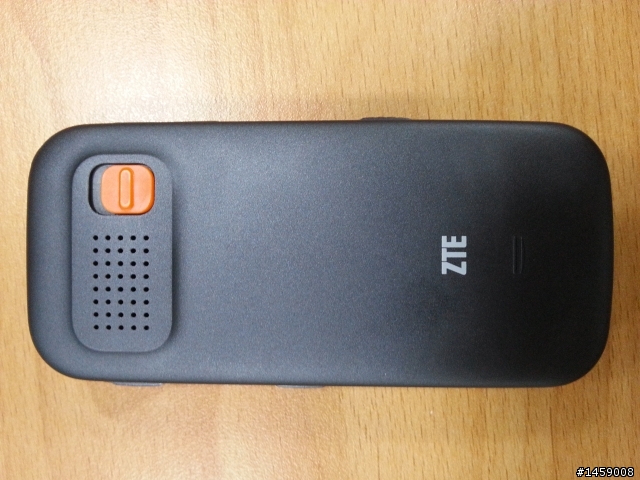 ZTE T303 長青族專用機 -- 老人機之開箱文