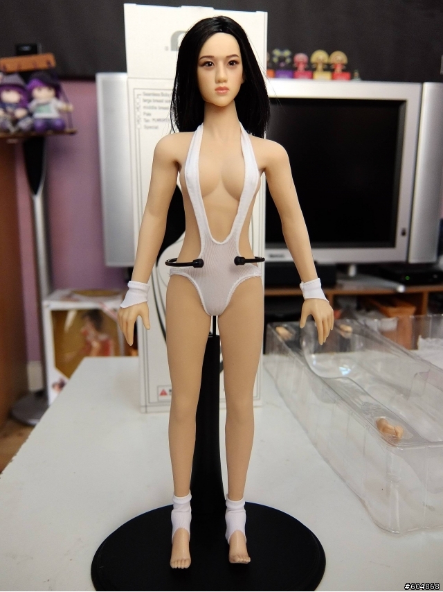 phicen 04版本深膚色女素體簡單開箱