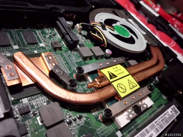 [開箱]Fujitsu LifeBook LH532A-VB322 買了...原來這就是迷夜黑呀?