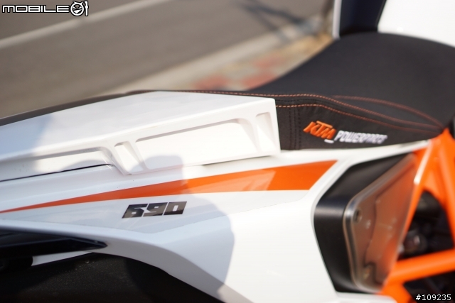 20113 KTM Duke R 開箱～～Ready to race....!!