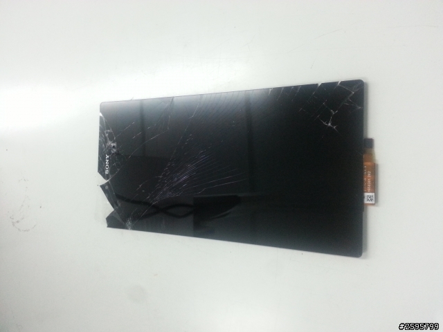 SONY Ultra 面板破裂維修分享