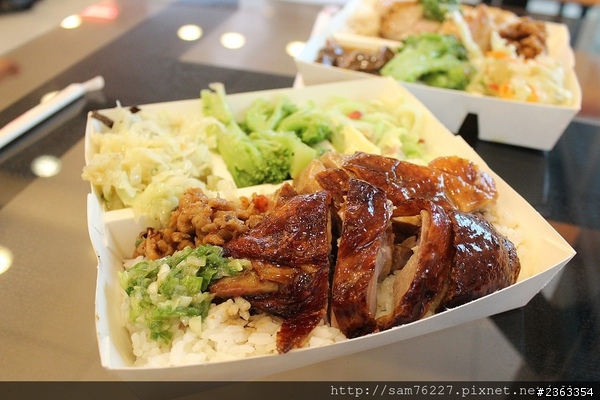 [食記] 新竹竹北 格正燒臘自助餐 超人氣美味港式燒臘