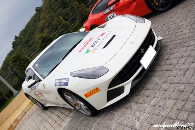 FERRARI F12 Berlinetta 6色