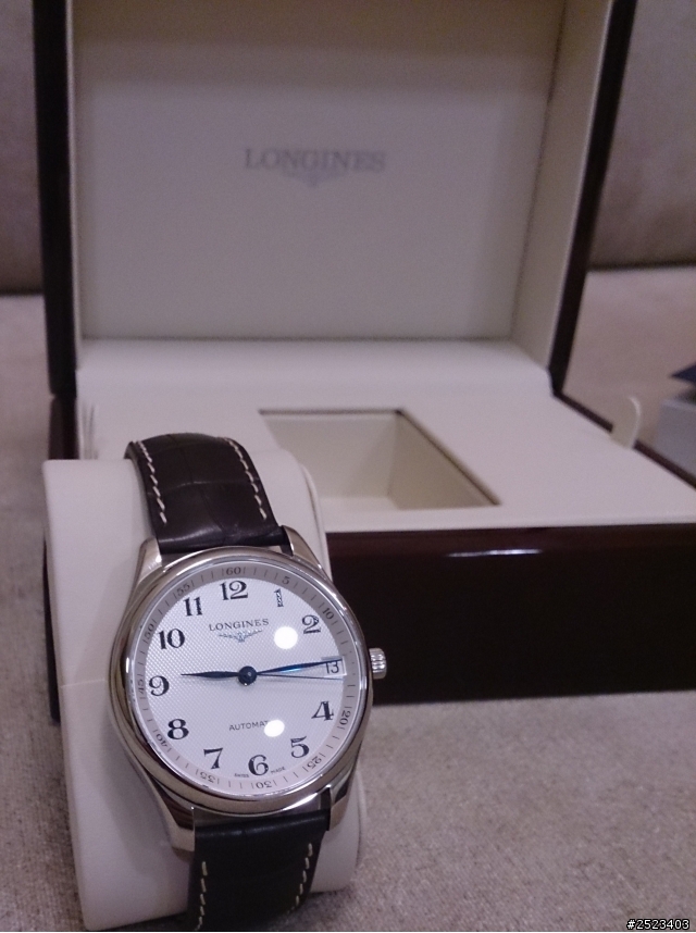 開箱-浪琴巨擘大三針42mm 皮表帶基本款