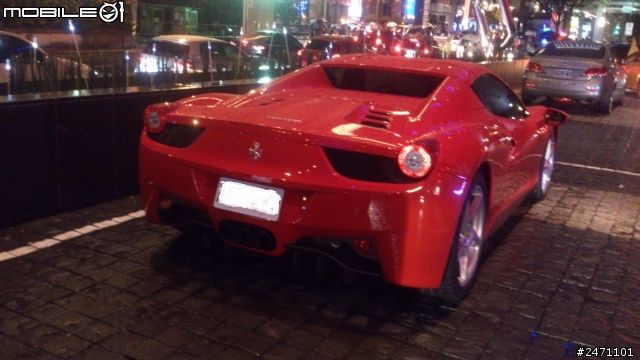 可以問一下這台 Ferrari的型號嗎