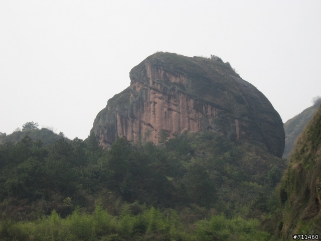 年行萬里 ~ D9 棧穿龍虎崖,筏漂瀘溪河 南昌-鷹潭-龍虎山-正一觀-廬溪河漂流-仙女岩-象鼻山-高空棧道