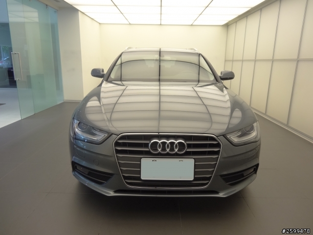 開箱圖 - Audi A4 Avant 1.8t 雨幕灰
