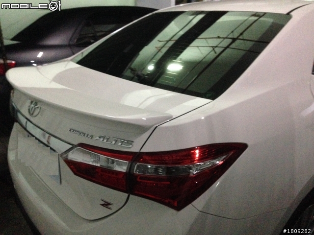 我家樓下停車場出現的New Altis 2014 Z