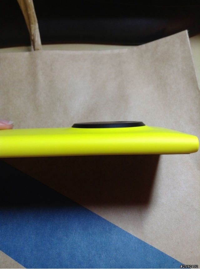 Lumia 1020 黃色 開箱~