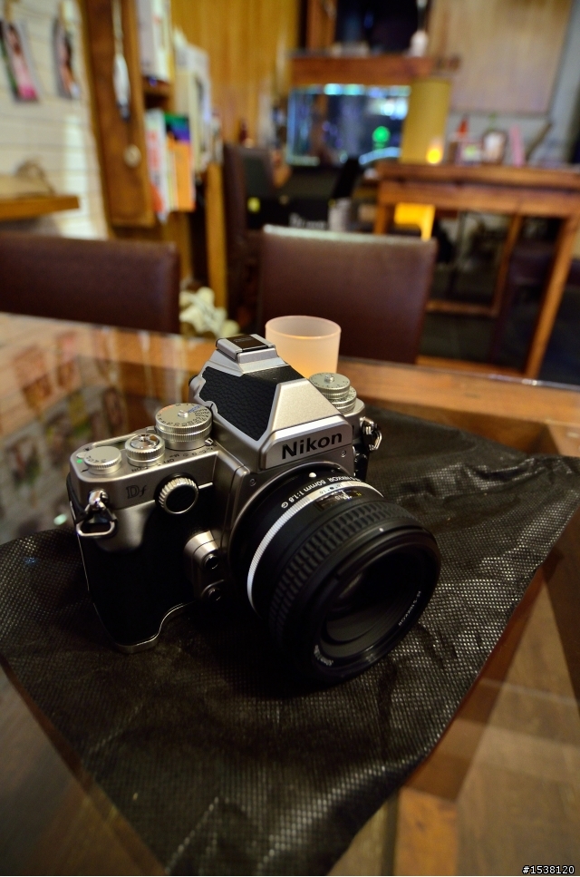 經典的外觀、強悍的心臟、輕量化的設計，Nikon Df簡單開箱、簡單測試。