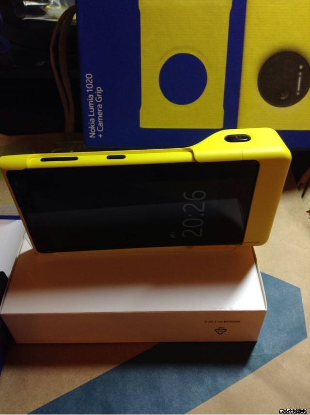 Lumia 1020 黃色 開箱~