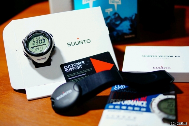 登山錶SUUNTO VECTOR HR
