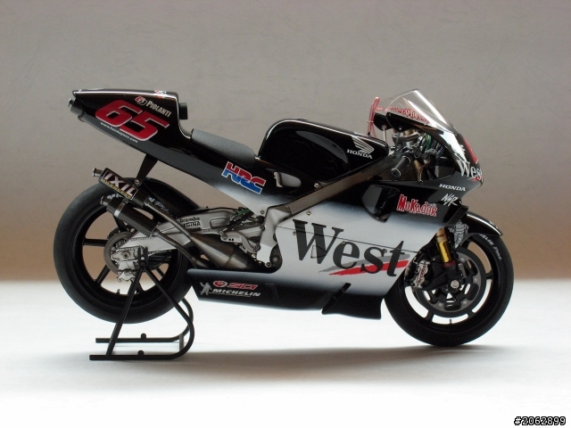 [作品分享] 緬懷經典！WEST Honda Pons NSR500 '01 #65