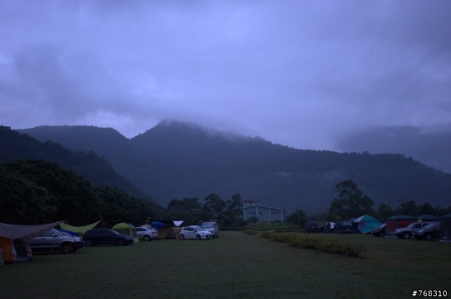 跟小肥一起去露營囉!!