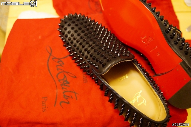 來雙紅底鞋吧!!! Christian Louboutin 男性 鉚釘鞋 開箱