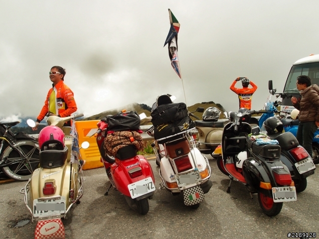 Vespa  Girl  Of  Taiwan 之 偉士四女孩長征花蓮