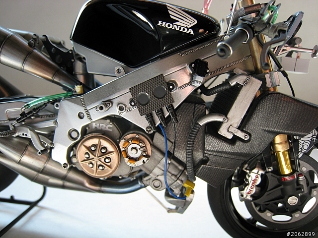 [作品分享] 緬懷經典！WEST Honda Pons NSR500 '01 #65
