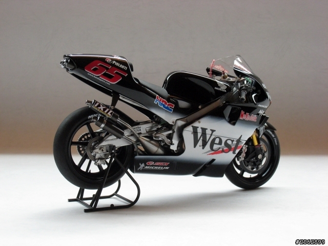 [作品分享] 緬懷經典！WEST Honda Pons NSR500 '01 #65