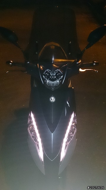 終於有時間的開箱文 sym z1 125 兼極小舒適改裝