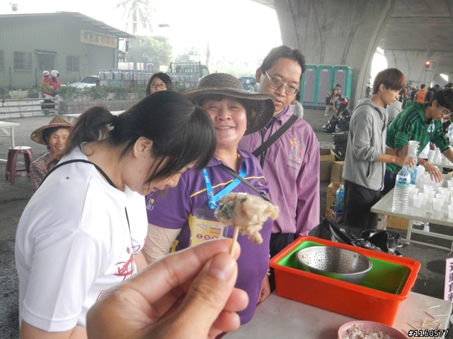 歡笑、美食聚一堂--2013屏東單車國道馬拉松