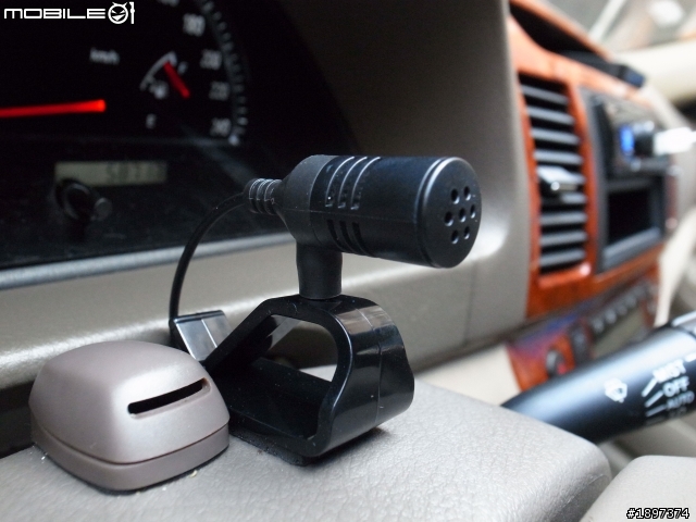 【開箱】汽車音響主機 Alpine UTE-42CBT 無碟機，藍芽配對，支援IPHONE分享