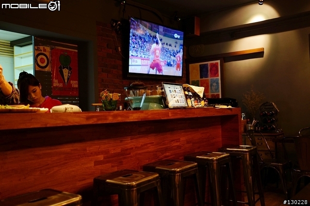 隱身在新店裡的平價小酒館-Buddy House