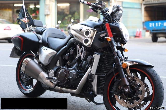VMAX 請問這台是最新的嗎？