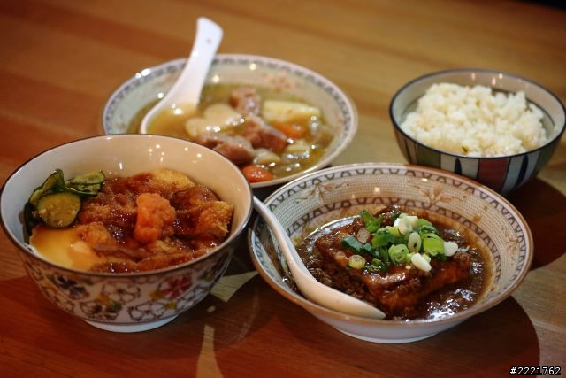 士林夜市‧勝力食堂（台版深夜食堂）