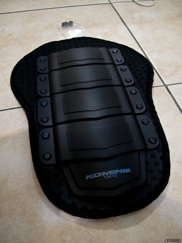 [開箱] KOMINE JK-052 Titanium Leather M-JKT R-SPEC 皮革複合材質防摔衣